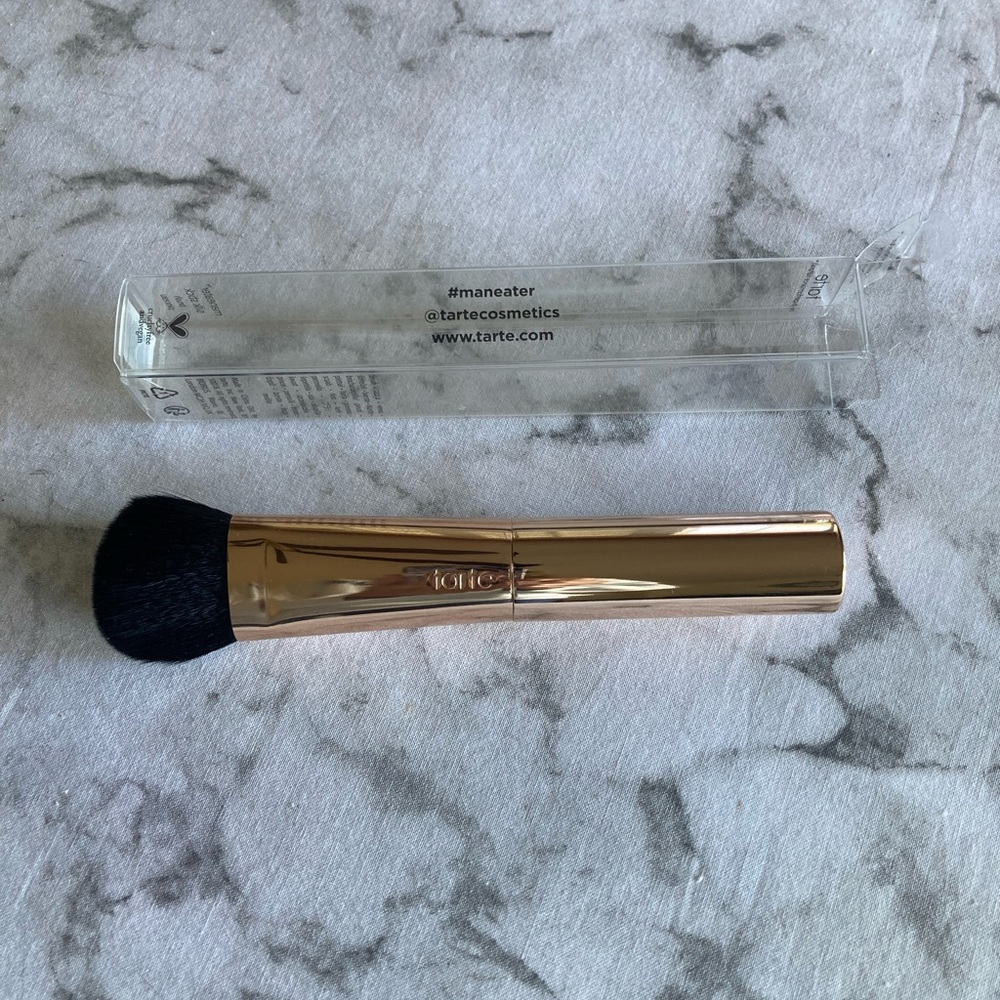 Tarte Gold Makeup Brush Maneater silk stick